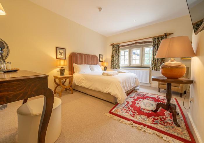 The Fleece Inn Shireshead Екстериор снимка