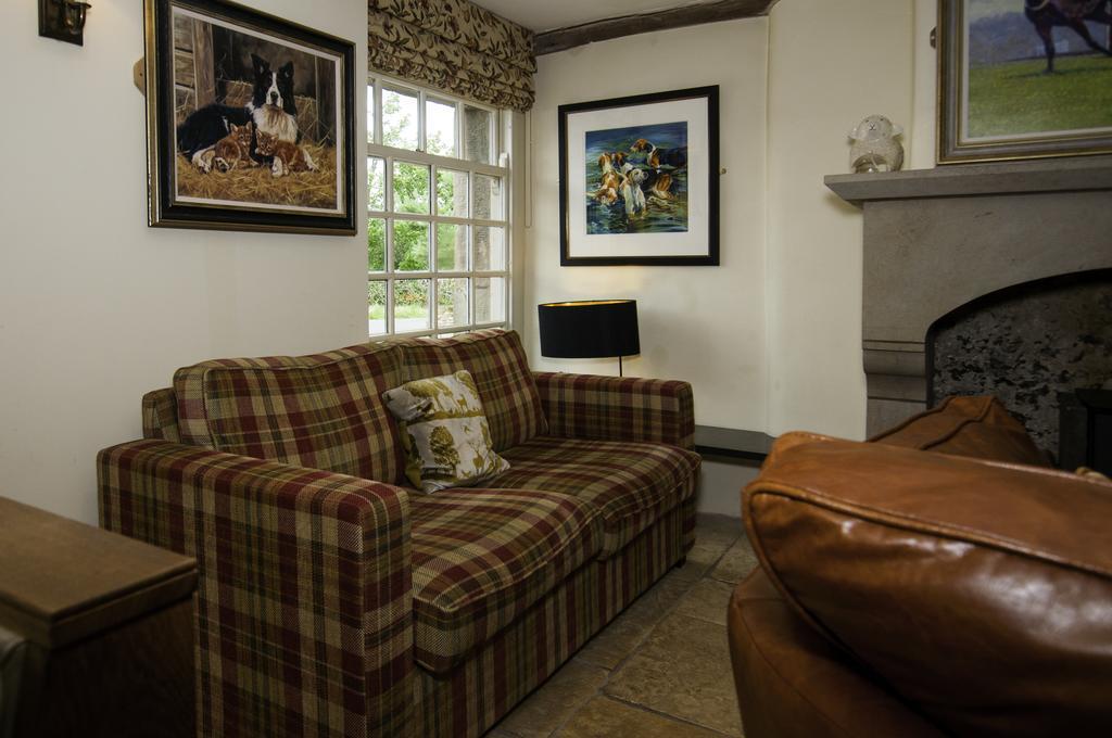 The Fleece Inn Shireshead Екстериор снимка