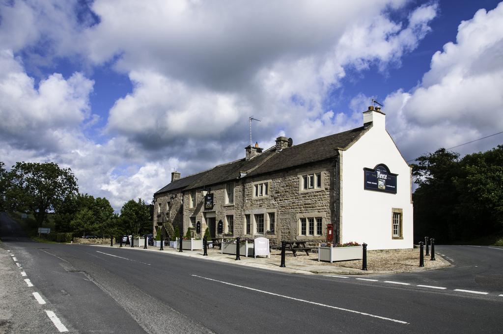 The Fleece Inn Shireshead Екстериор снимка