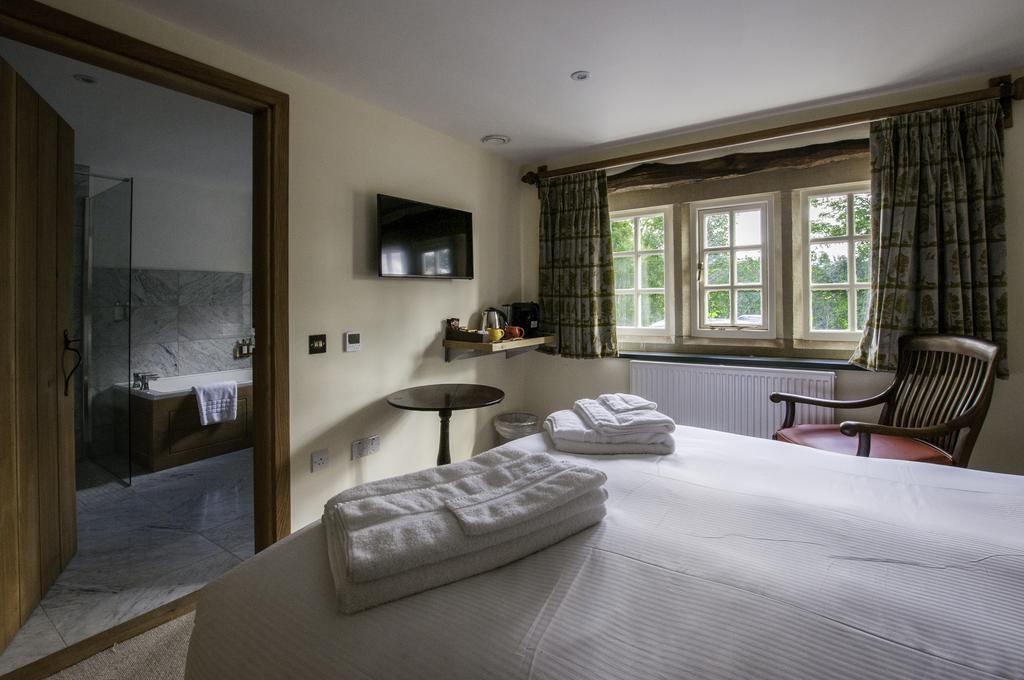 The Fleece Inn Shireshead Екстериор снимка