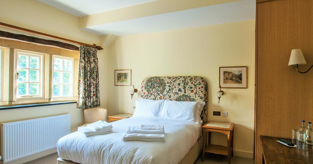 The Fleece Inn Shireshead Екстериор снимка